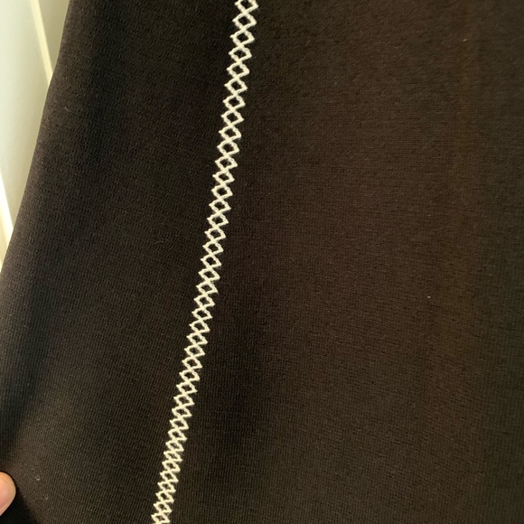 Icone Simons Mini Black Flared Knit Skirt - Picture 5 of 8